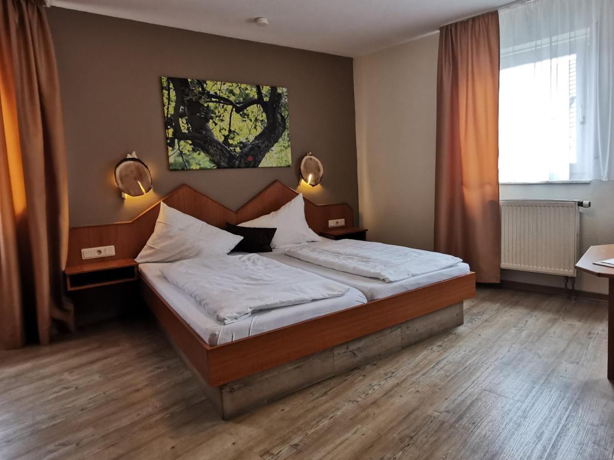Gasthaus & Hotel Drei Lilien Werbach Luaran gambar