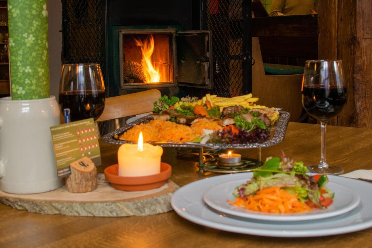 Gasthaus & Hotel Drei Lilien Werbach Luaran gambar
