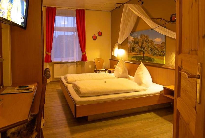 Gasthaus & Hotel Drei Lilien Werbach Luaran gambar